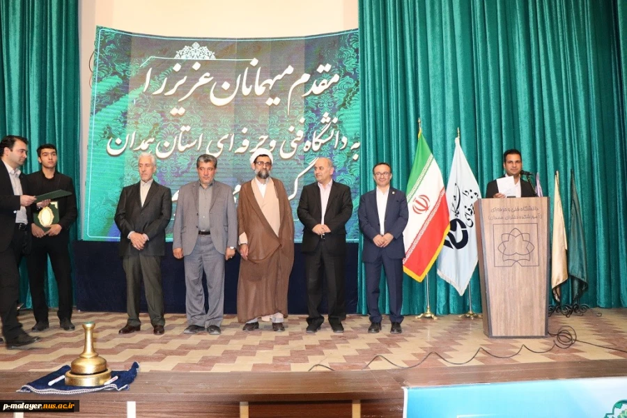 وزیر علوم در جمع دانشگاهیان فنی و حرفه‌ای استان همدان تاکید کرد:
توجه به آموزش‌های مهارتی؛ در اولویت برنامه‌های وزارت علوم 9