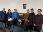 سمینار آموزشی مهندسی خلاقیت به مناسبت هفته پژوهش در آموزشکده فنی پسران ملایر برگزار شد. 4