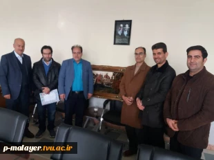 سمینار آموزشی مهندسی خلاقیت به مناسبت هفته پژوهش در آموزشکده فنی پسران ملایر برگزار شد. 4