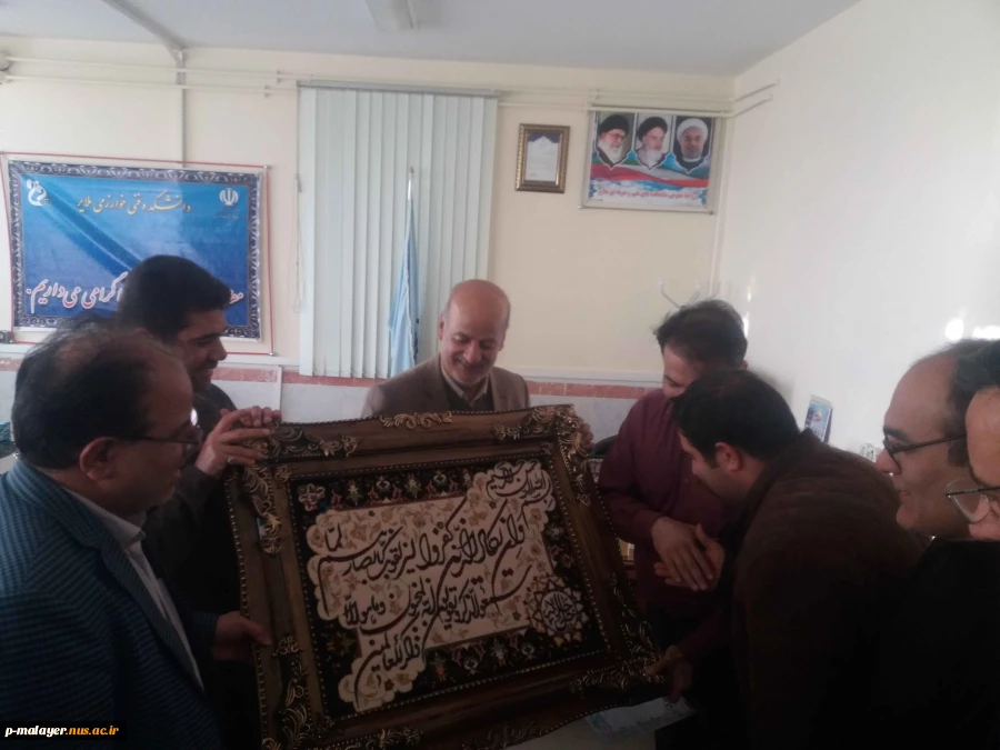 مراسم تجلیل از پژوهشگر برتر در دانشکده فنی خوارزمی ملایر 4