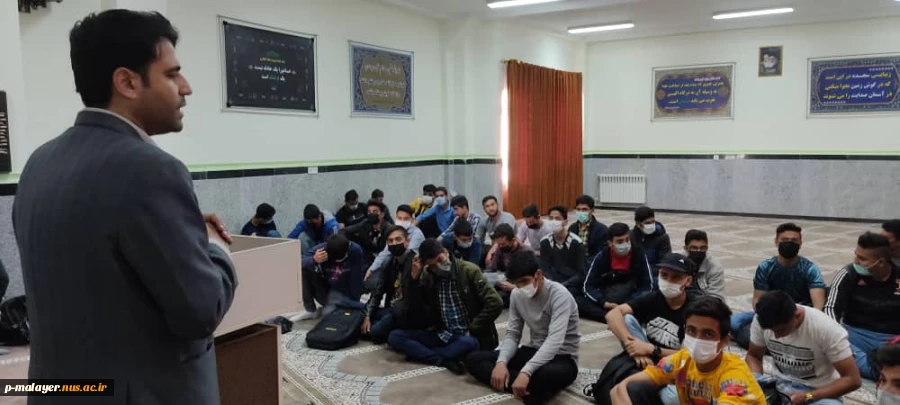 اعزام کارگروهی متشکل از اساتید، کارکنان و فارغ التحصیلان کارآفرین دانشگاه فنی و حرفه ای به هنرستانهای مناطق سه گانه آموزش و پرورش ملایر 3
