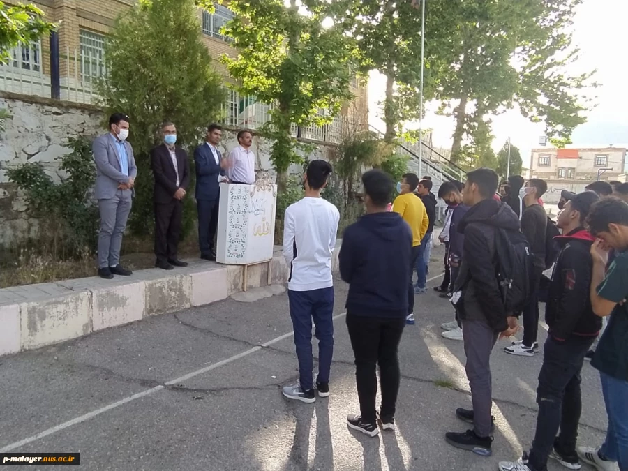 اعزام کارگروهی متشکل از اساتید، کارکنان و فارغ التحصیلان کارآفرین دانشگاه فنی و حرفه ای به هنرستانهای مناطق سه گانه آموزش و پرورش ملایر 4