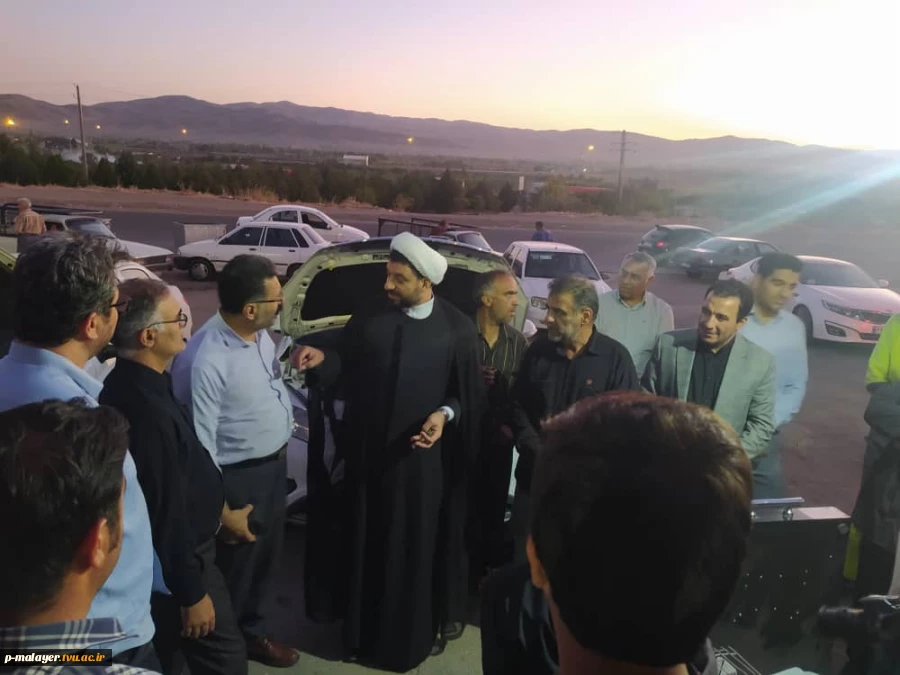 بازدید نماینده مردم ملایر در مجلس شورای اسلامی از واحد خدمات خودرویی آموزشکده در موکب فاطمه الزهرا (س) 2